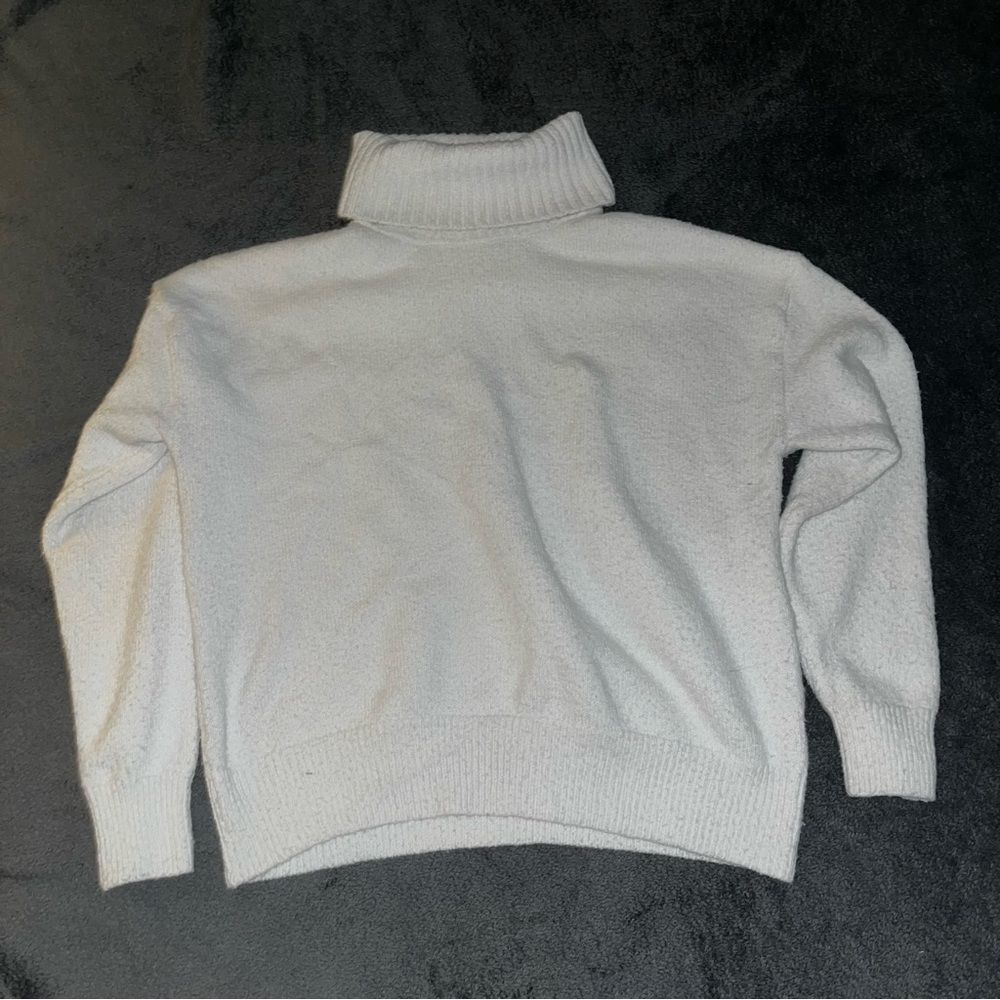 Princess Polly turtle neck sweater size xs/s